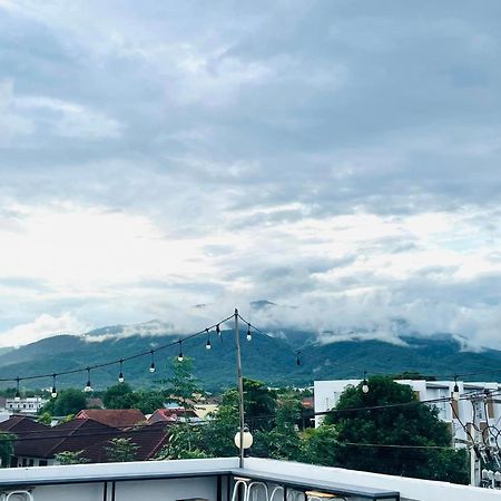 Sky View Home And Hostel Chiangmai Чиангмай Экстерьер фото