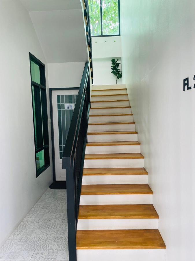 Sky View Home And Hostel Chiangmai Чиангмай Экстерьер фото