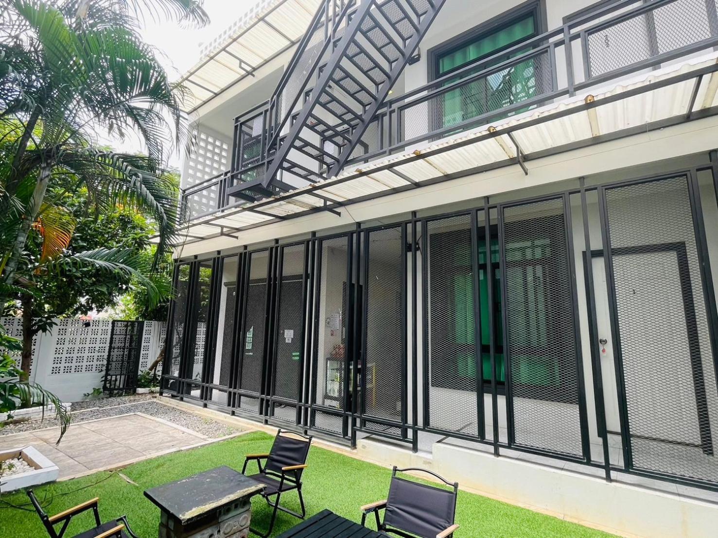 Sky View Home And Hostel Chiangmai Чиангмай Экстерьер фото