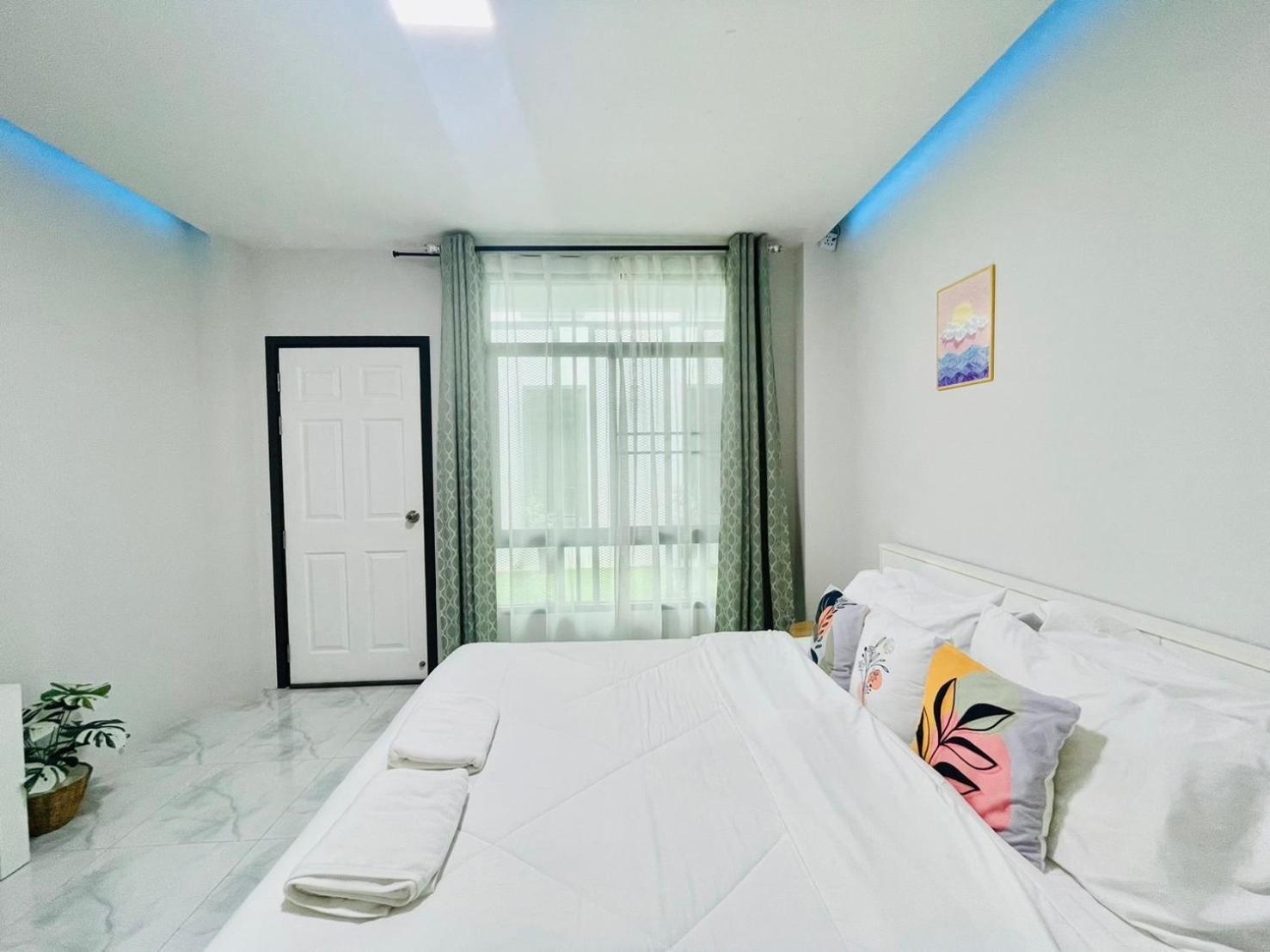 Sky View Home And Hostel Chiangmai Чиангмай Экстерьер фото